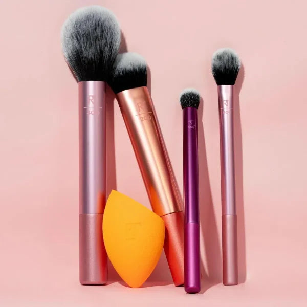 Real Techniques Everyday Essentials Makeup Brush Set With Miracle Complexion Sponge – Face, Eye & Cheek Kit